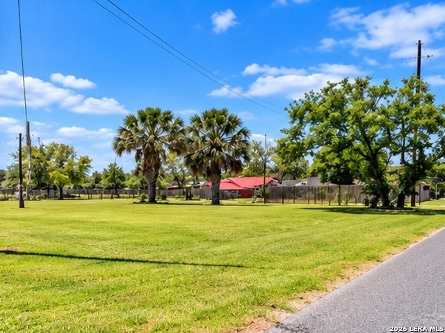 117 N Welhausen Poth TX 78147