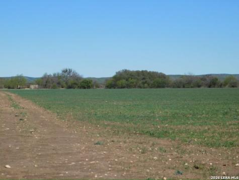 10566 Texas 127 Sabinal TX 78881