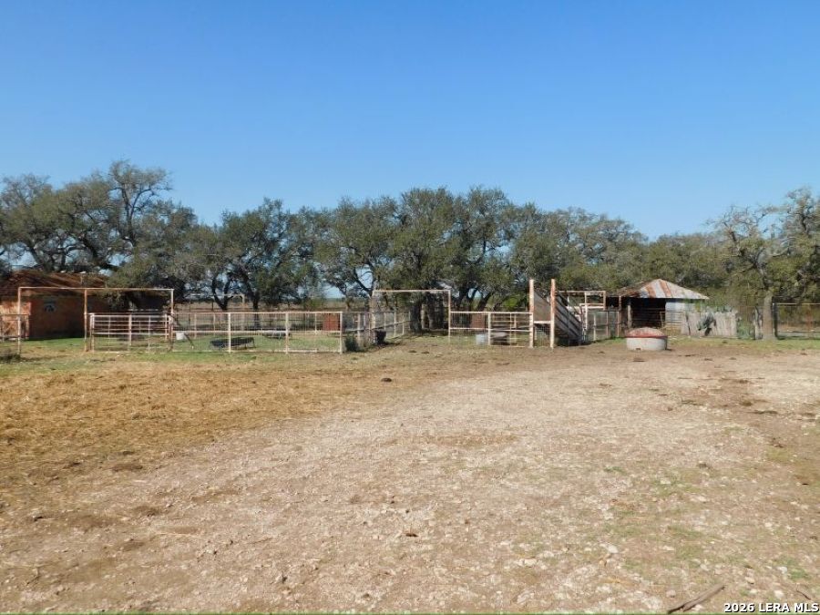 10566 Texas 127 Sabinal TX 78881