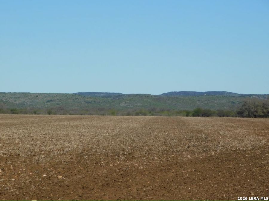 10566 Texas 127 Sabinal TX 78881