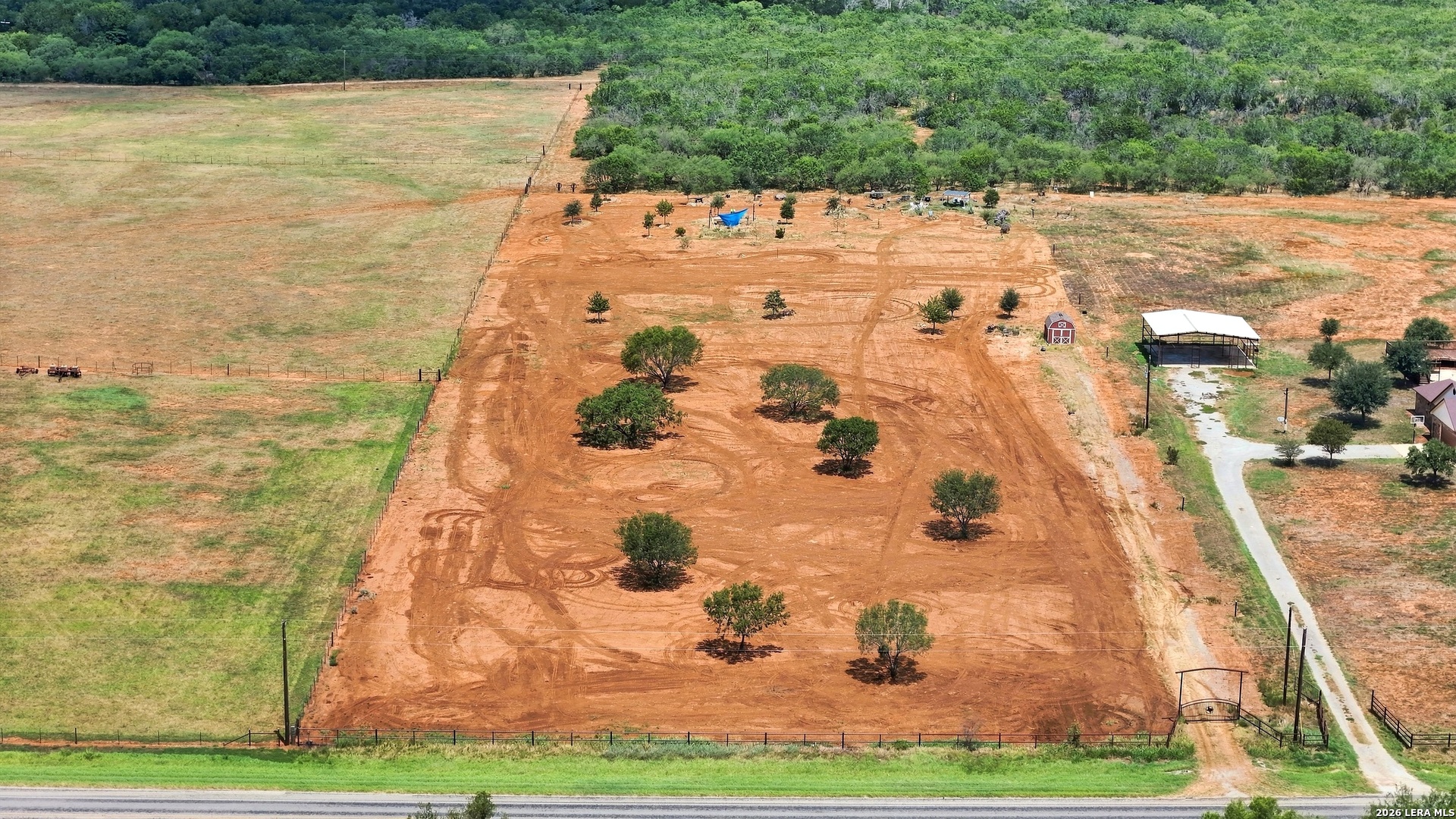 3046 State Highway 97w Floresville TX 78114