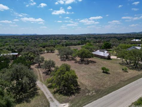 Lot 435 Horseshoe Bandera TX 78003