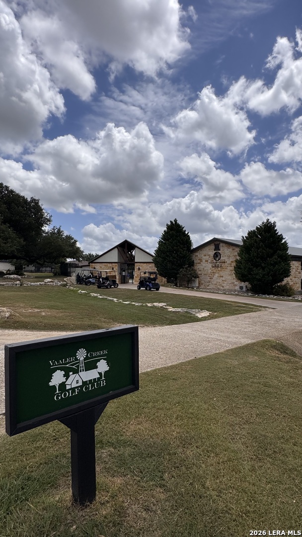 104 S Lon Price Blanco TX 78606