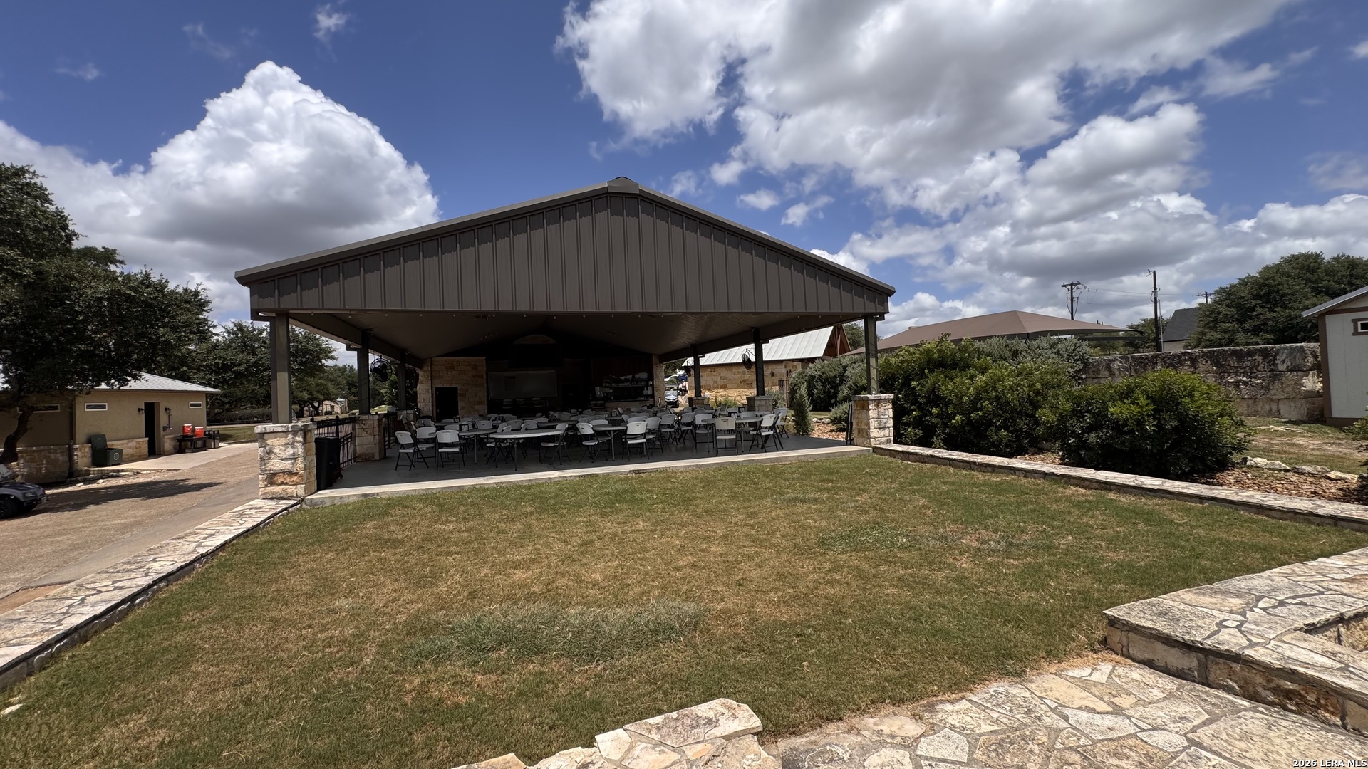 104 S Lon Price Blanco TX 78606