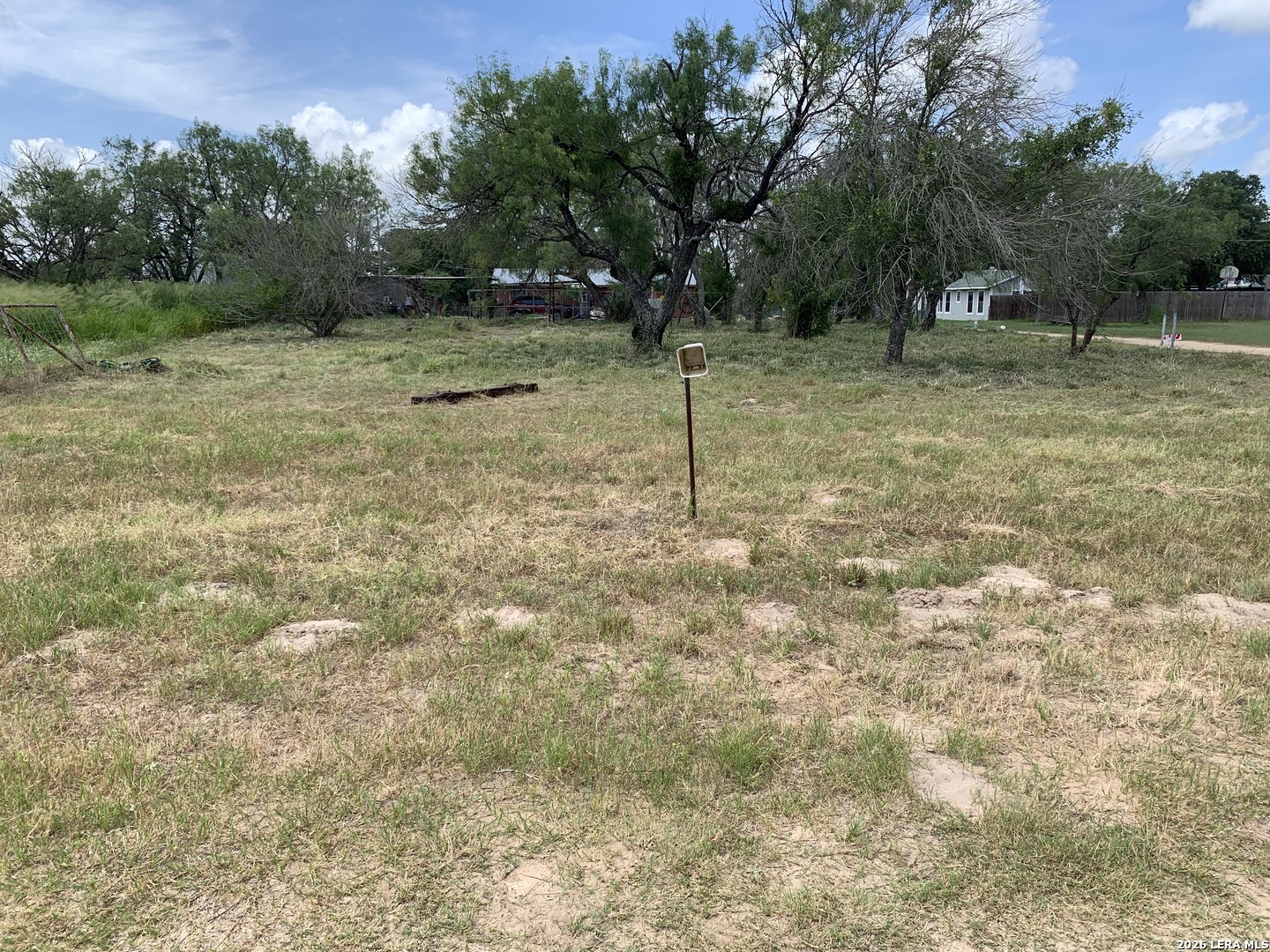319 Karen Kourt Devine TX 78016