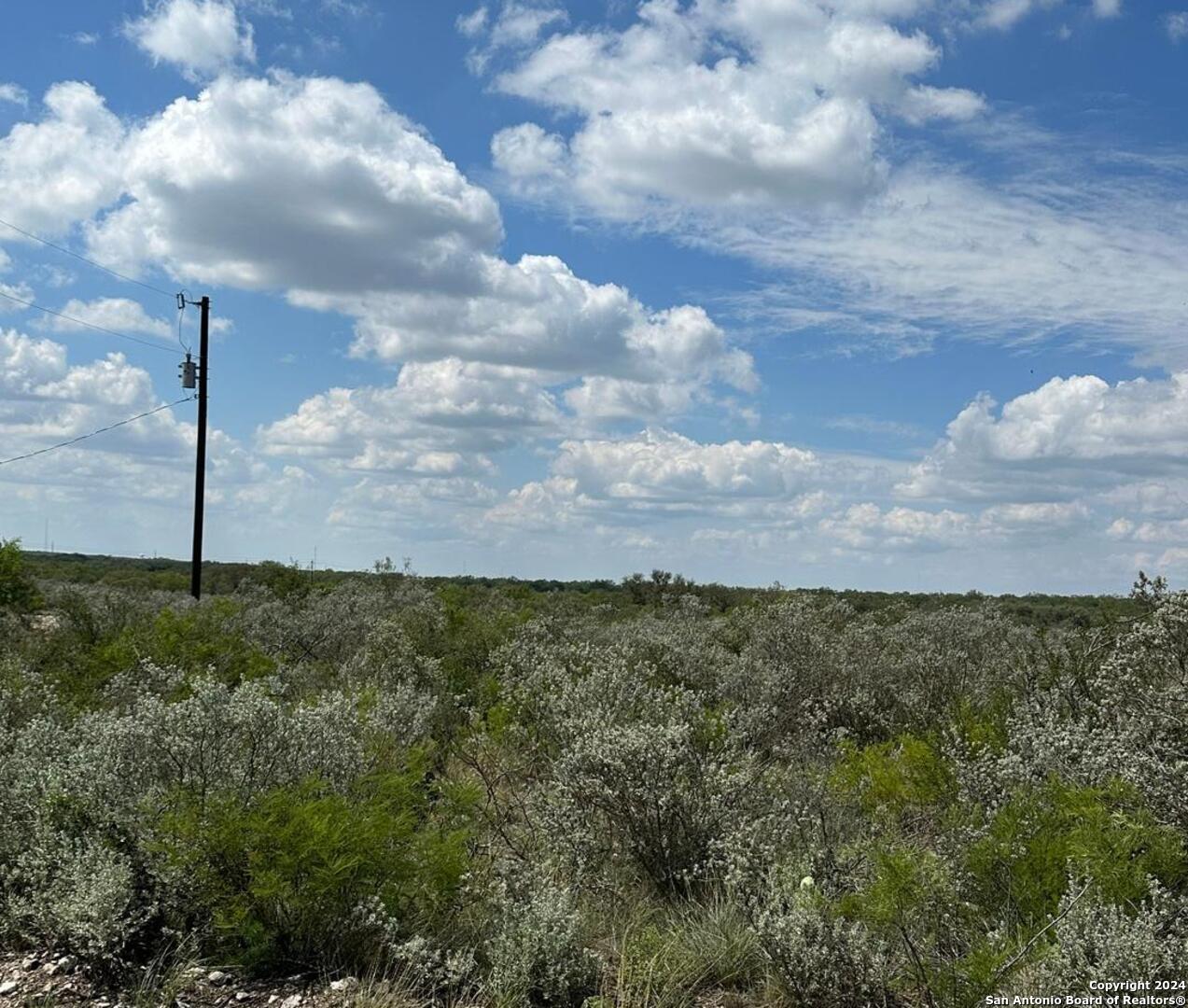 87 Legend Hills Road Uvalde TX 78801