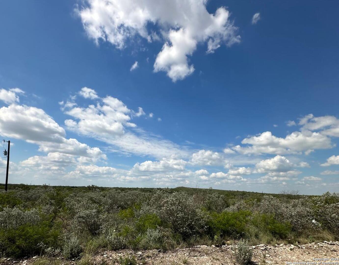87 Legend Hills Road Uvalde TX 78801