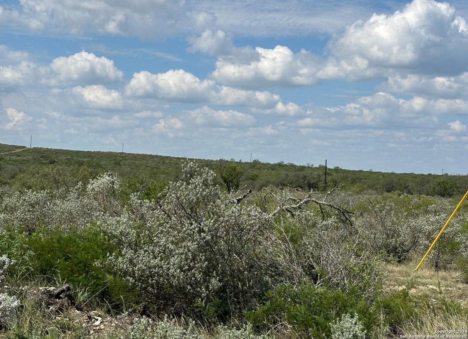 87 Legend Hills Road Uvalde TX 78801