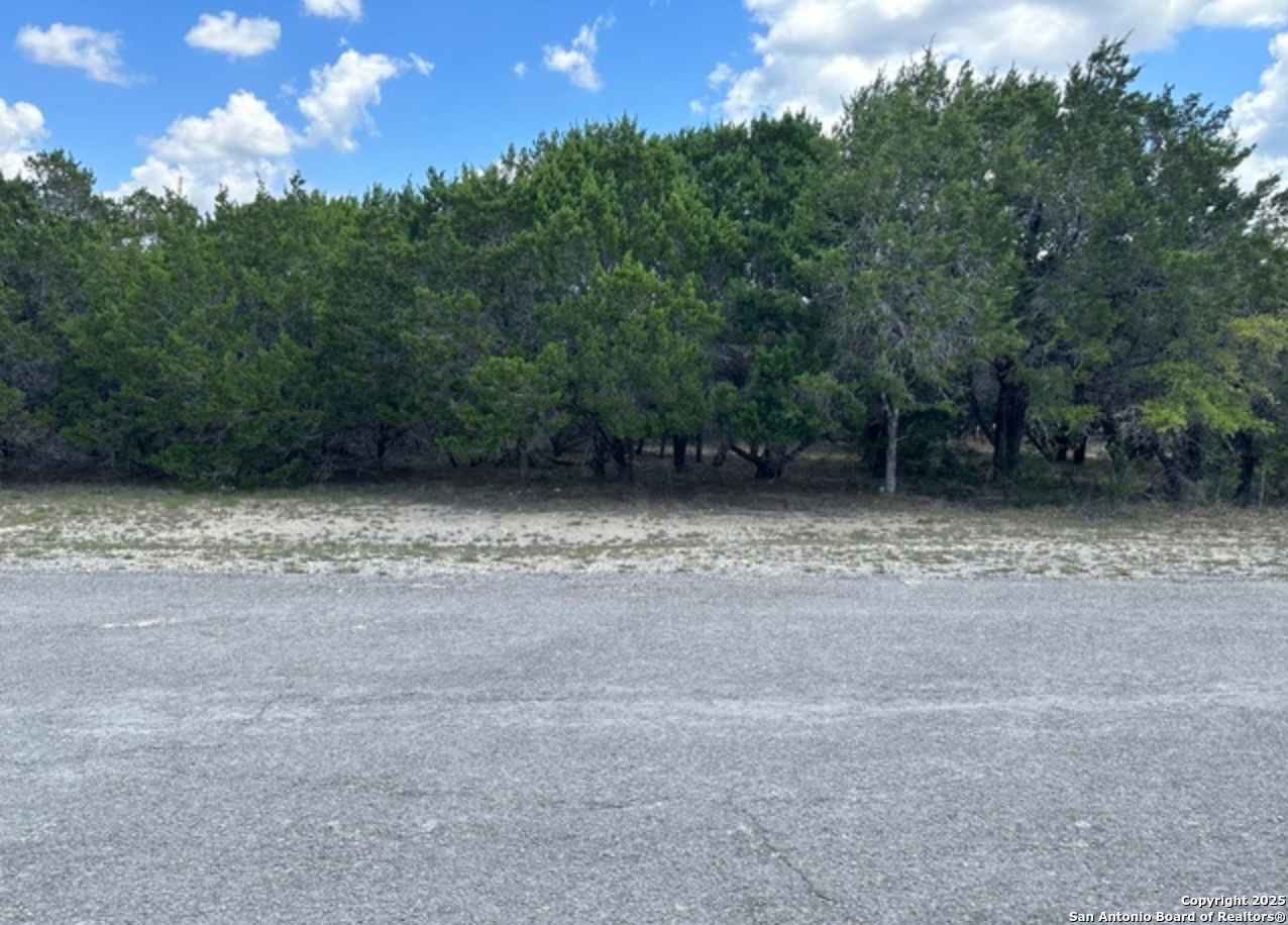 Lot #70 Forest Oaks Lakehills TX 78063