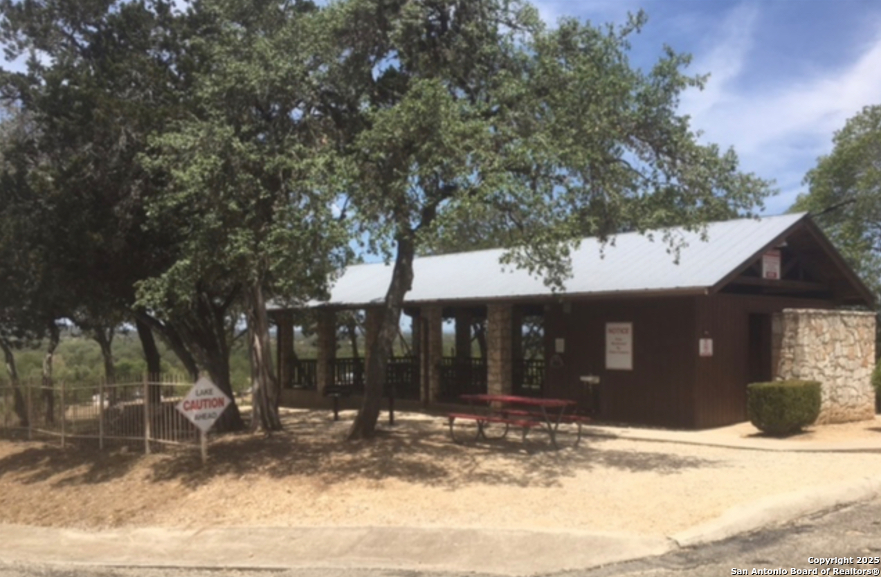 Lot #70 Forest Oaks Lakehills TX 78063