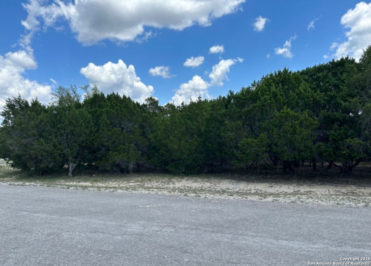 Lot #70 Forest Oaks Lakehills TX 78063