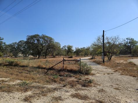 422 Pr Sunset Vista Somerset TX 78069