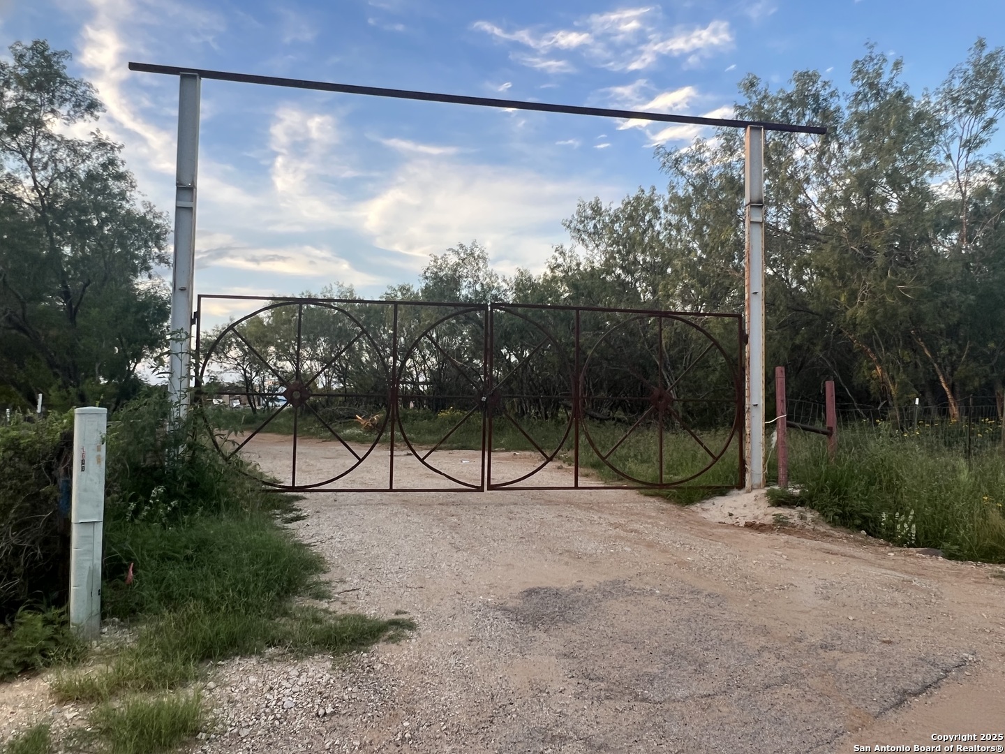 10477 Briggs Atascosa TX 78002