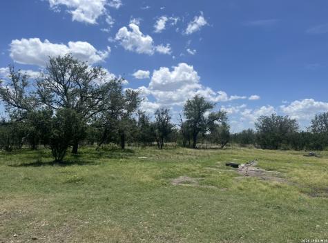 22 N Deer Valley Road Uvalde TX 78801