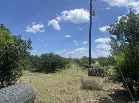22 N Deer Valley Road Uvalde TX 78801