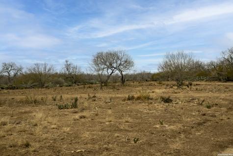 2410 San Miguel Tract #1 Moore TX 78057