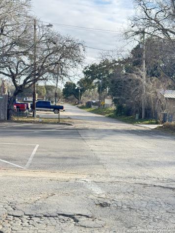000 School Street Pleasanton TX 78064