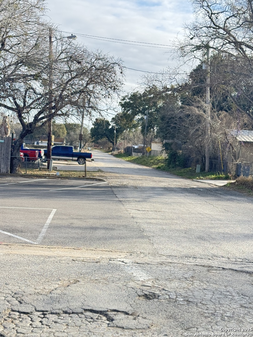 000 School Street Pleasanton TX 78064