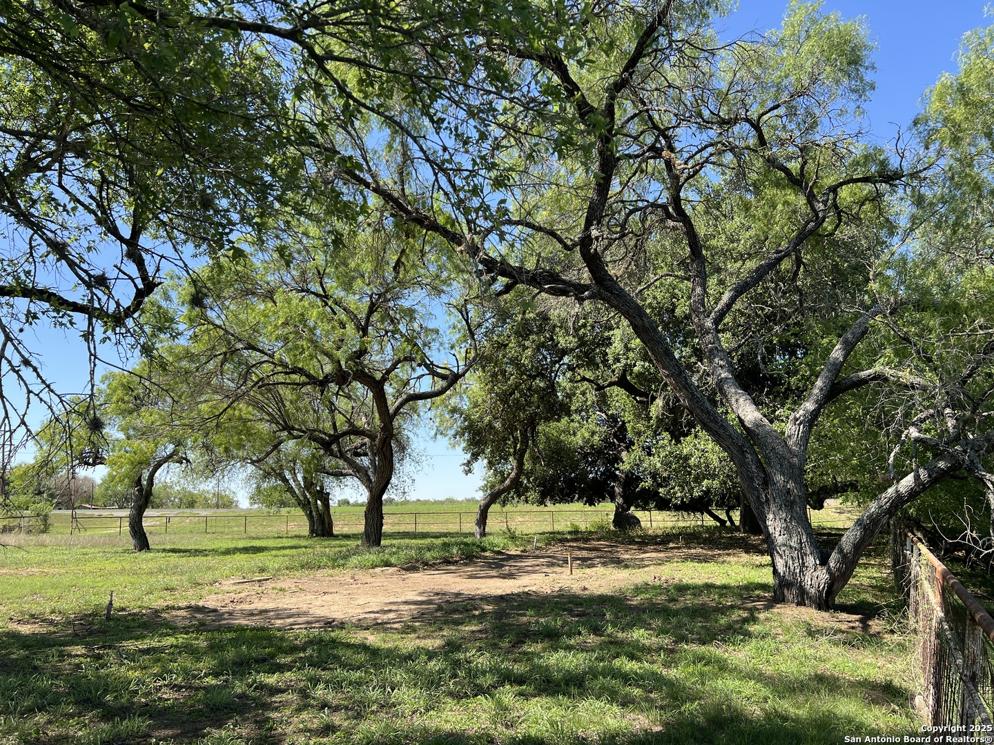0 S State Highway 173 Devine TX 78016