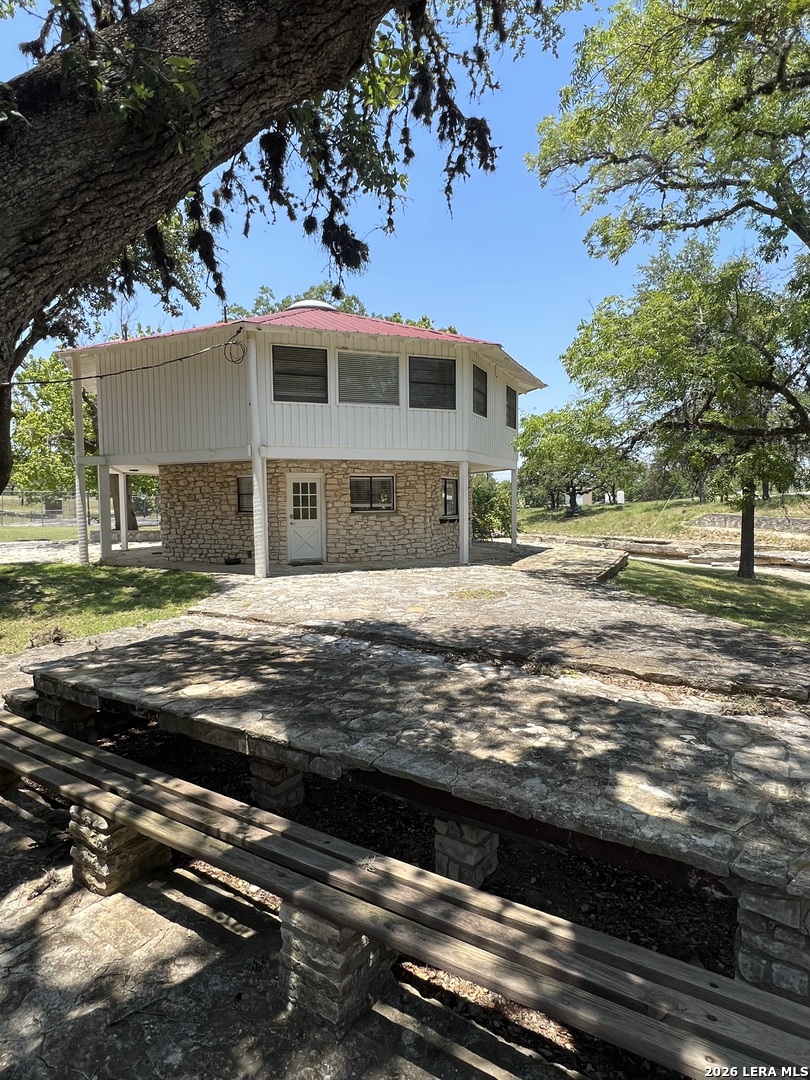 151 Falling Oak Drive Blanco TX 78606
