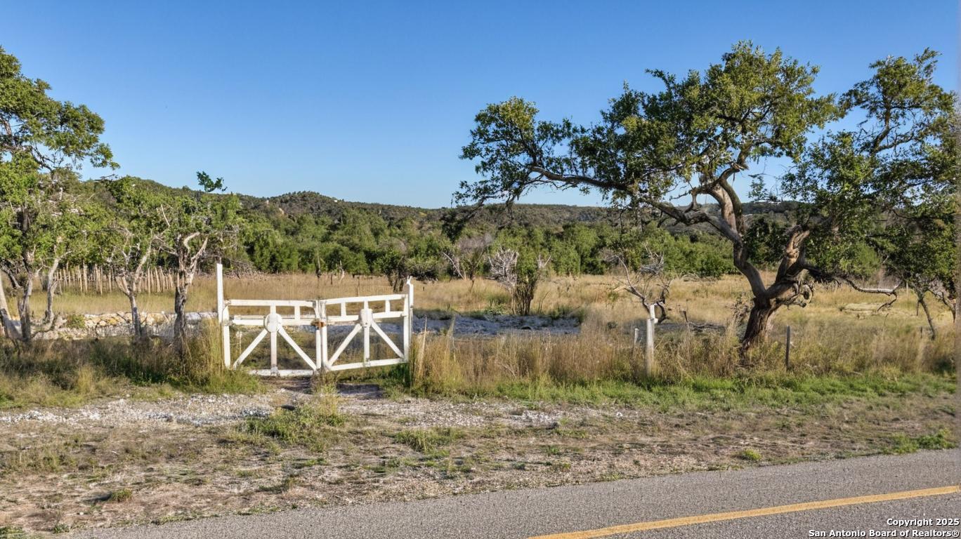 5865 Fm 1863 Bulverde TX 78163