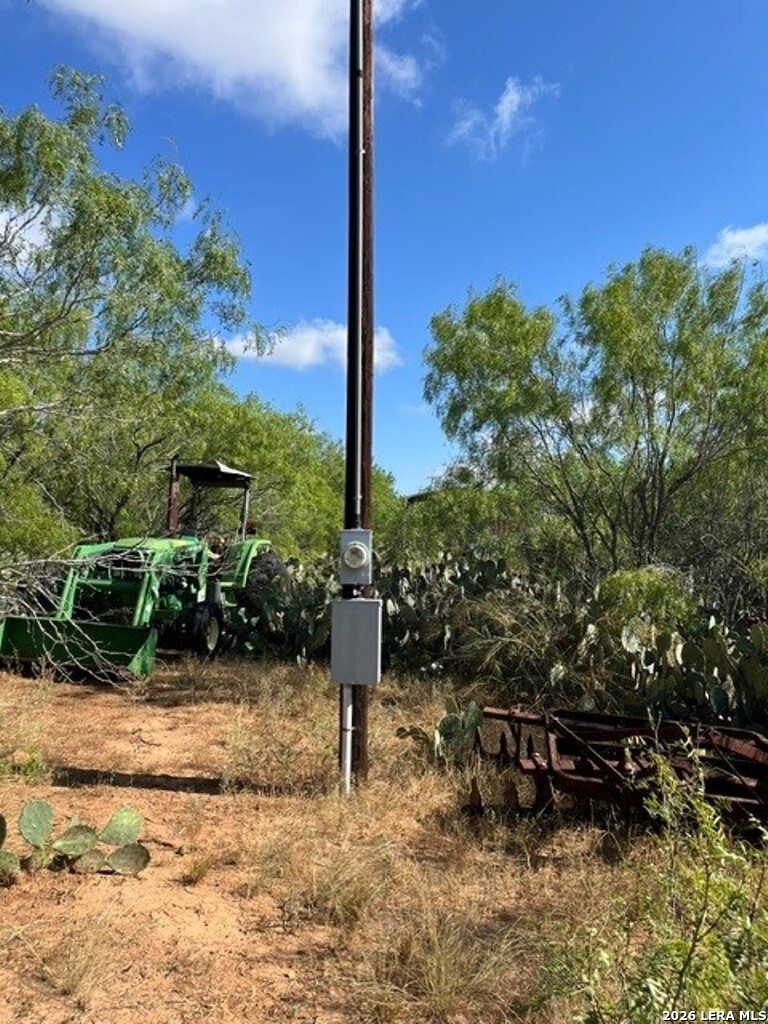 A00930 Cr 331 Jourdanton TX 78026