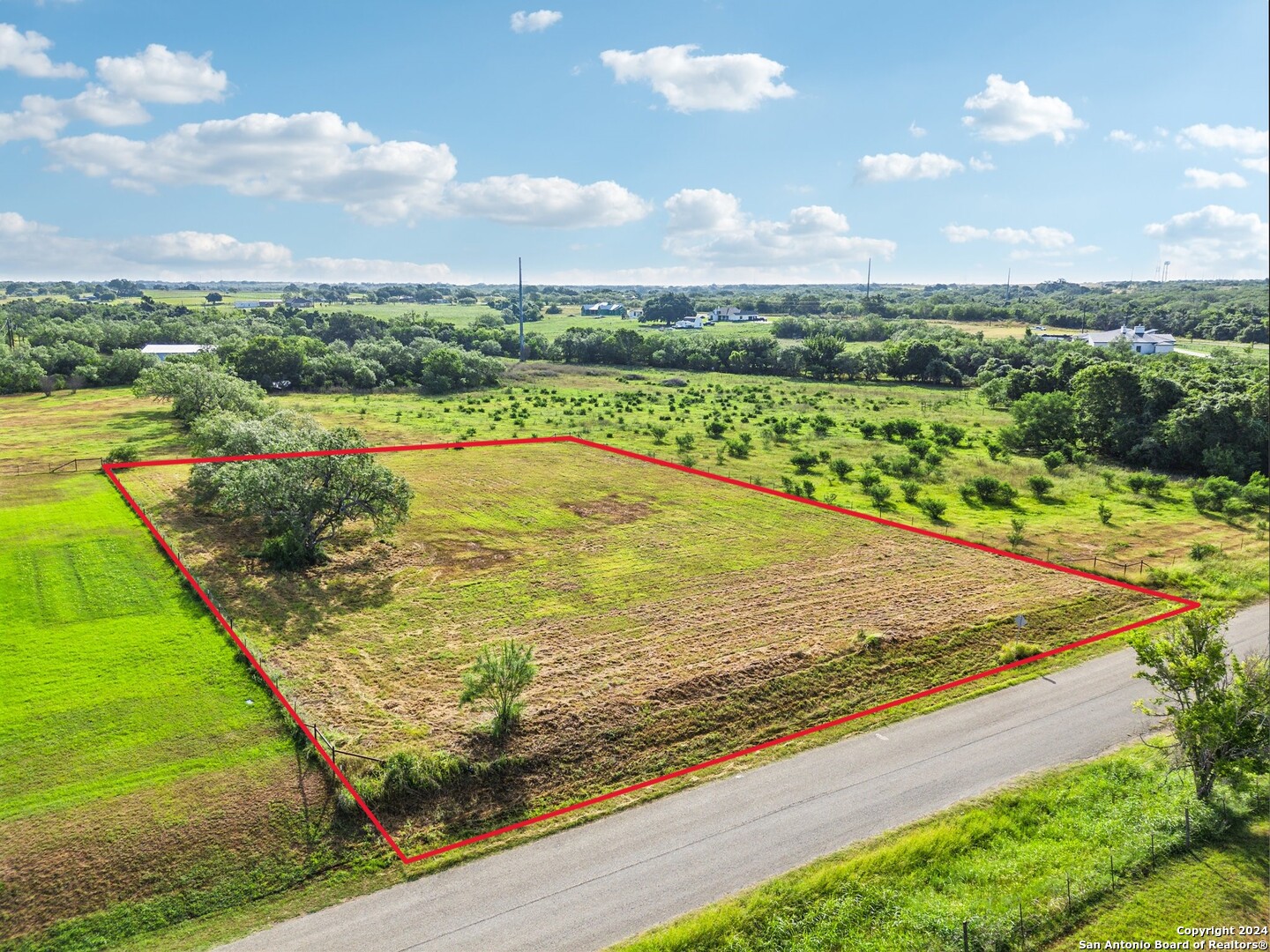 371 County Road 405 Floresville TX 78114