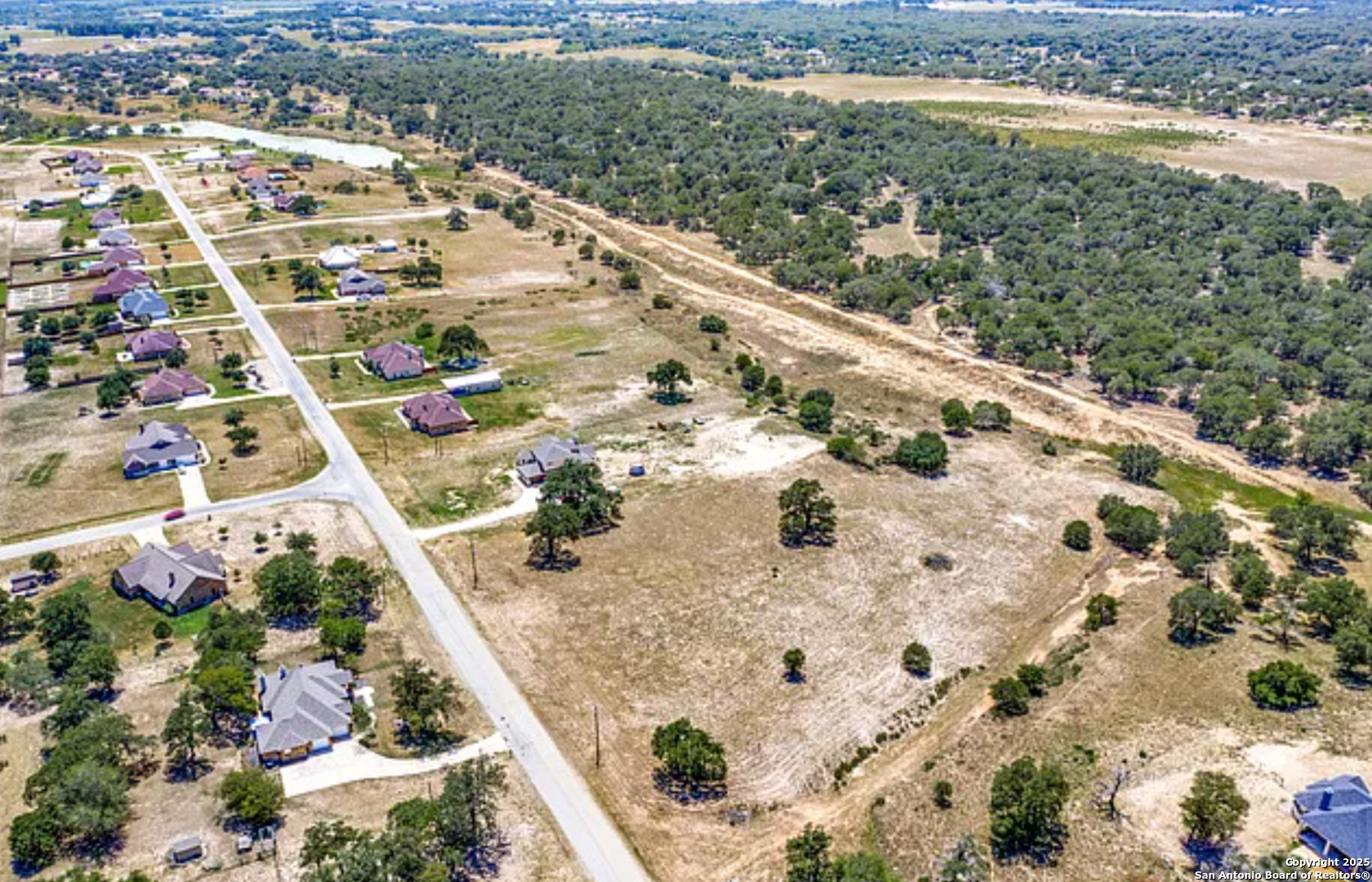 241 Abrego Lake Floresville TX 78114