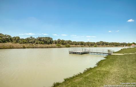241 Abrego Lake Floresville TX 78114