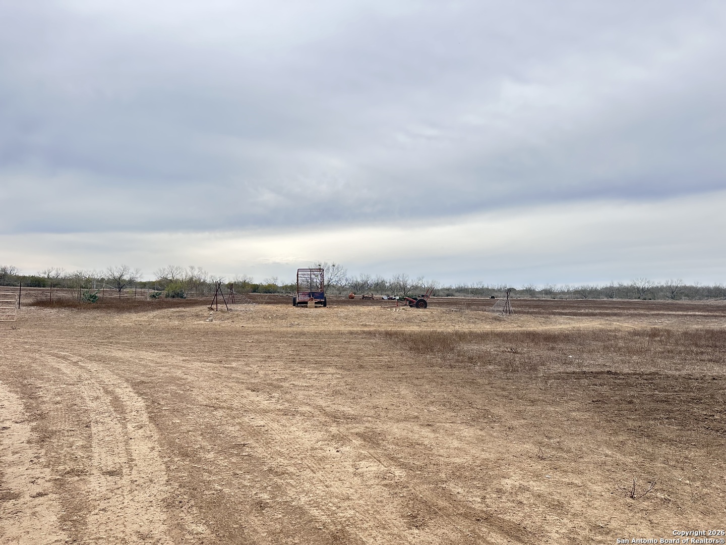001 County Road 354 Charlotte TX 78011