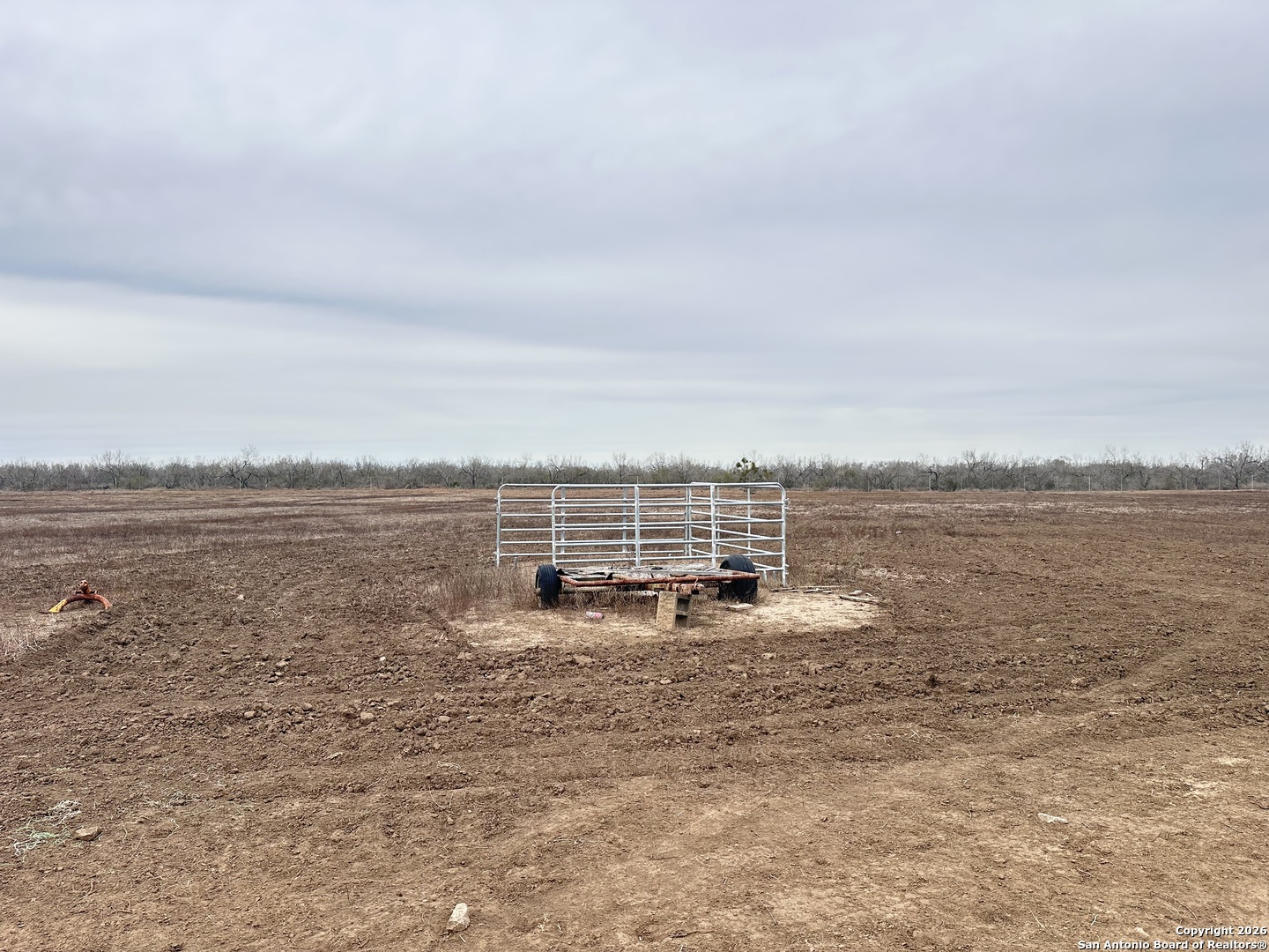 001 County Road 354 Charlotte TX 78011