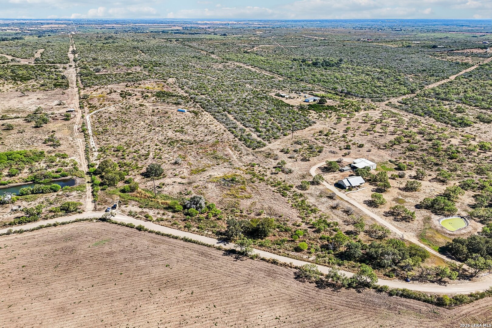4936 County Road 5710 Devine TX 78016