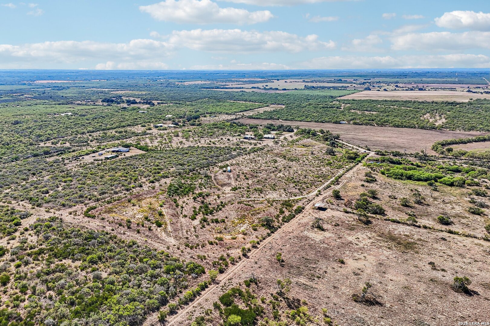 4936 County Road 5710 Devine TX 78016