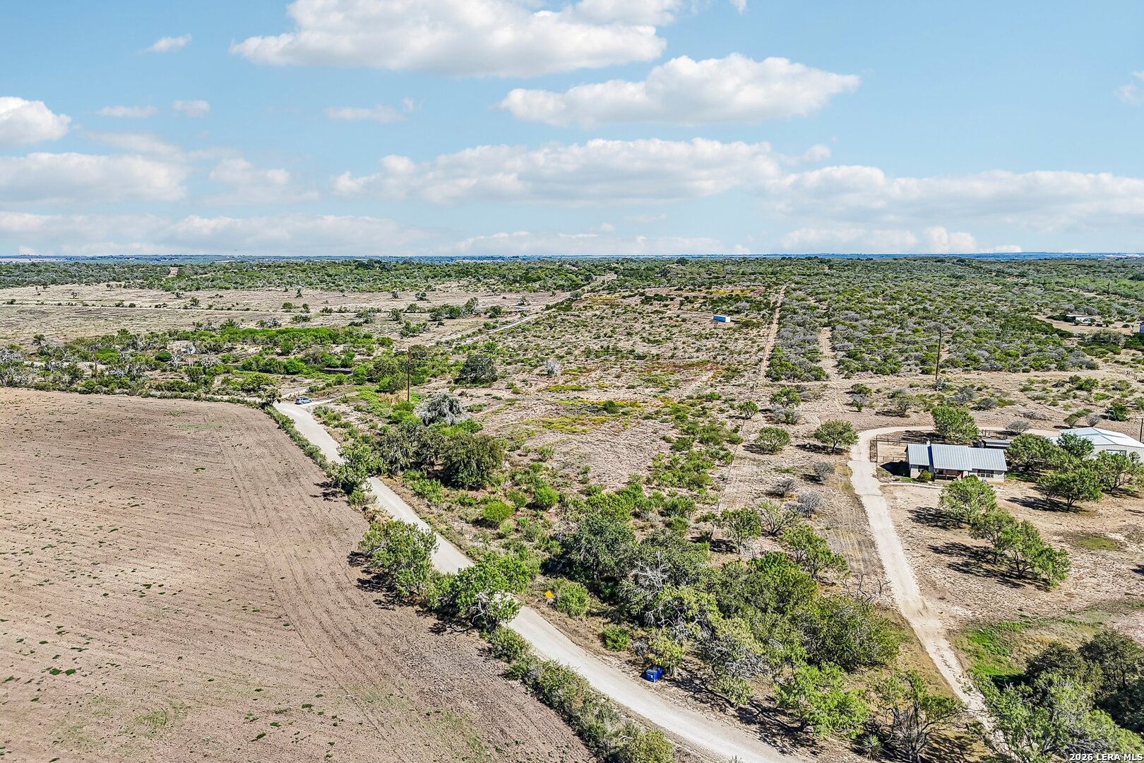 4936 County Road 5710 Devine TX 78016