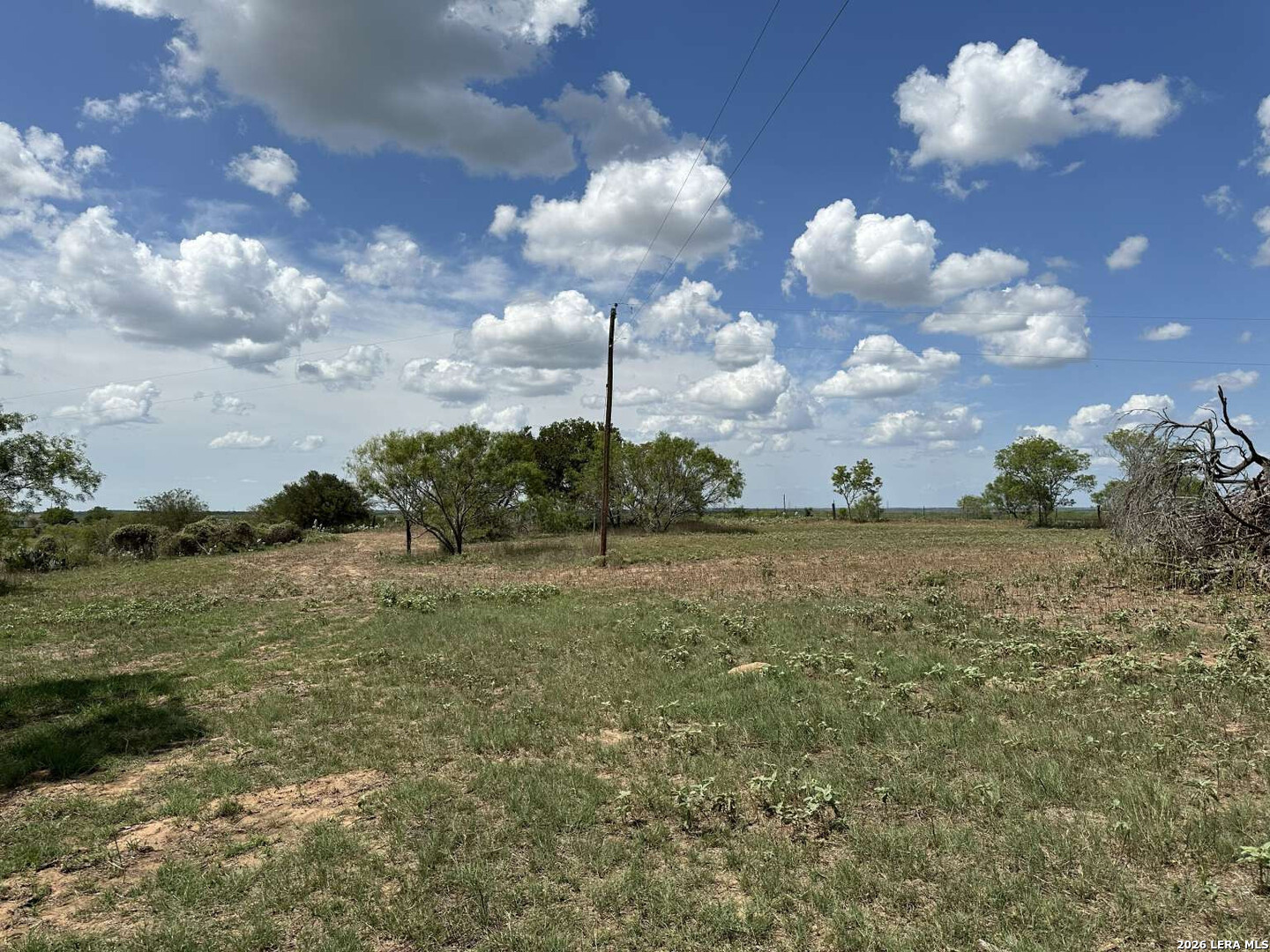 191 & 255 County Road 477 Stockdale TX 78160