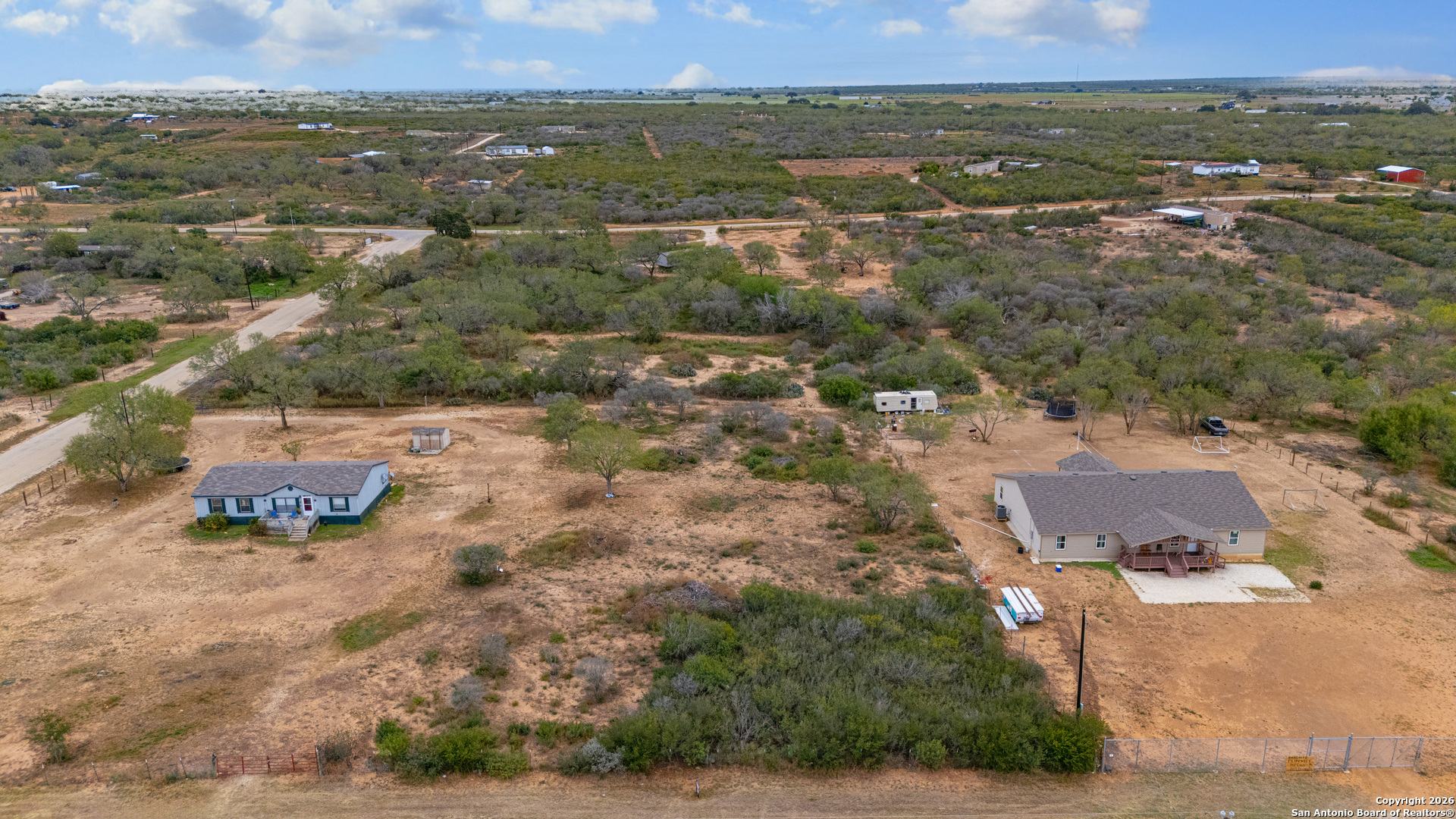 138 County Road 2665 Devine TX 78016