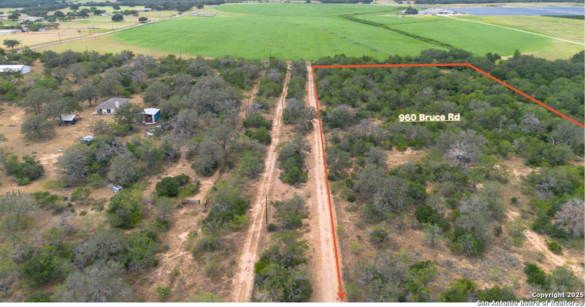 960 Bruce Poteet TX 78065