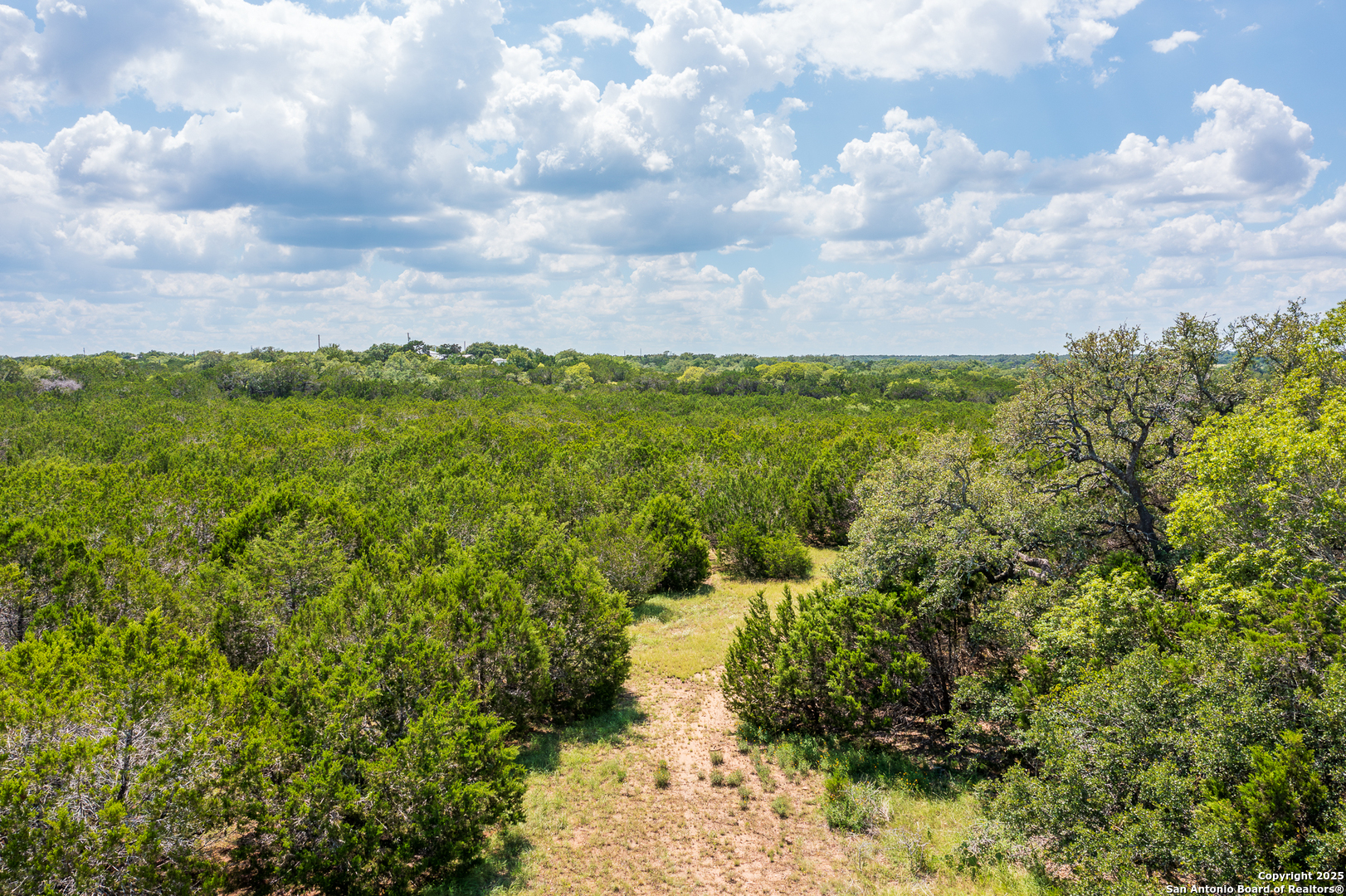 1421 Cr 281 Leander TX 78641