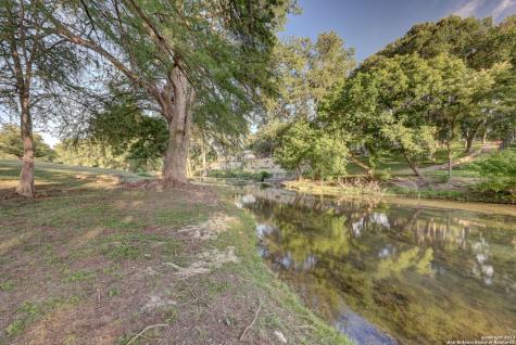 246 River Road Hunt TX 78024