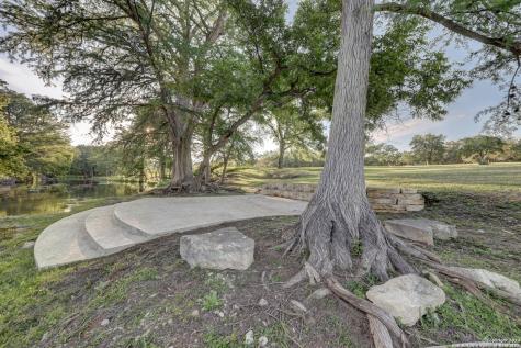 246 River Road Hunt TX 78024