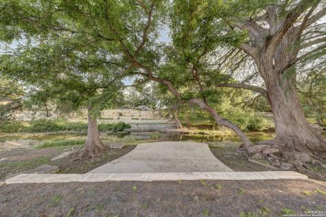 246 River Road Hunt TX 78024