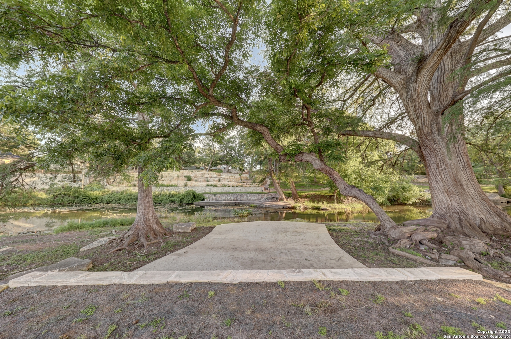 246 River Road Hunt TX 78024