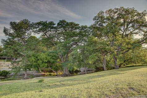 246 River Road Hunt TX 78024
