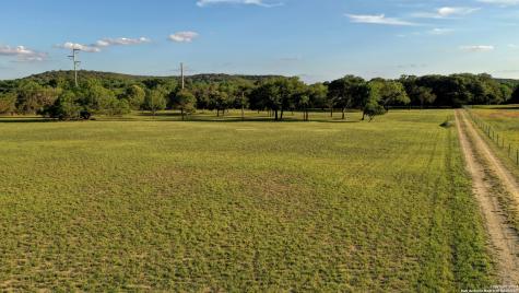 246 River Road Hunt TX 78024