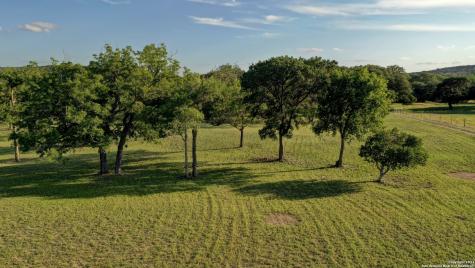 246 River Road Hunt TX 78024