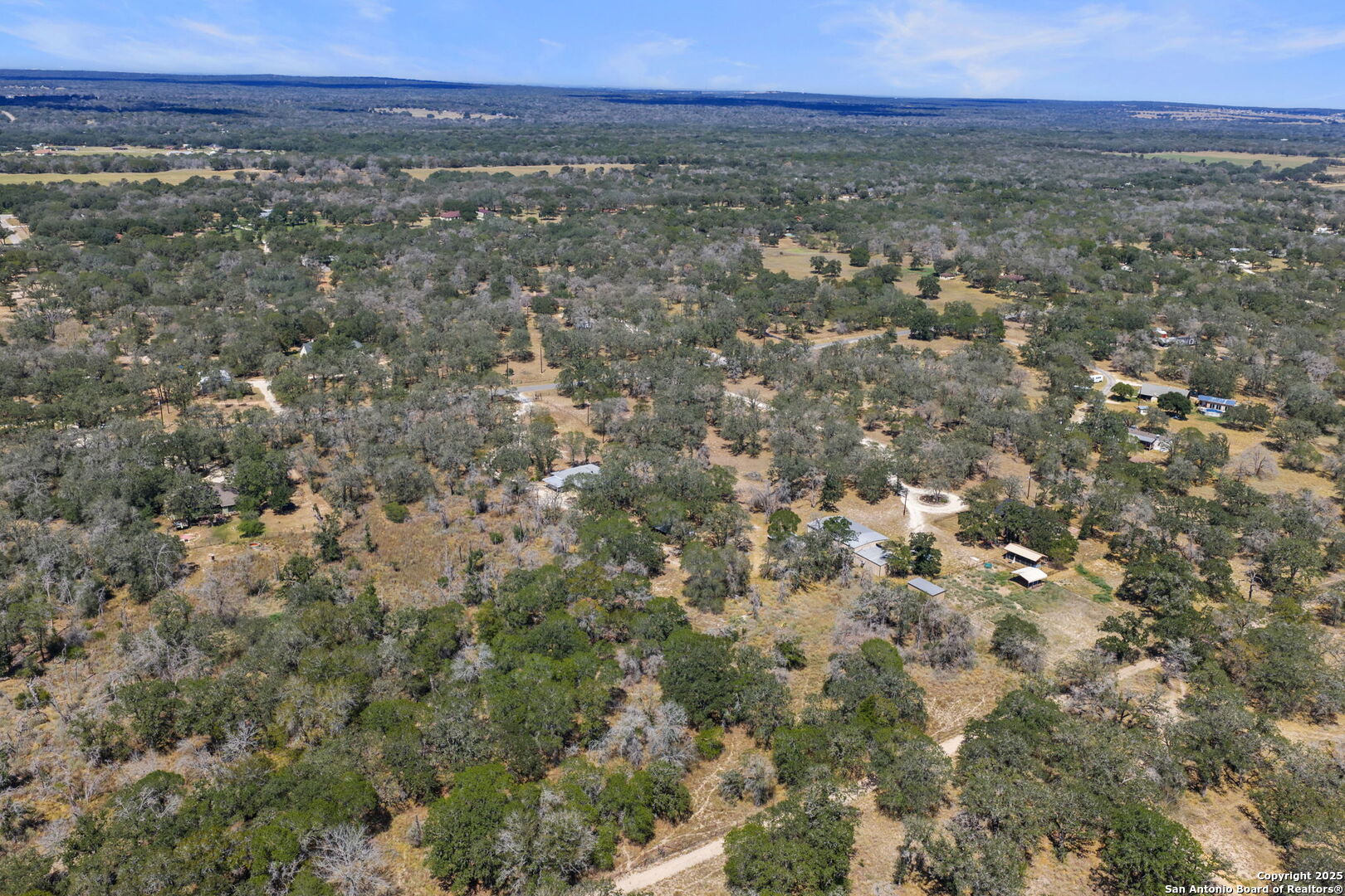 1963 Deer Trail Floresville TX 78114