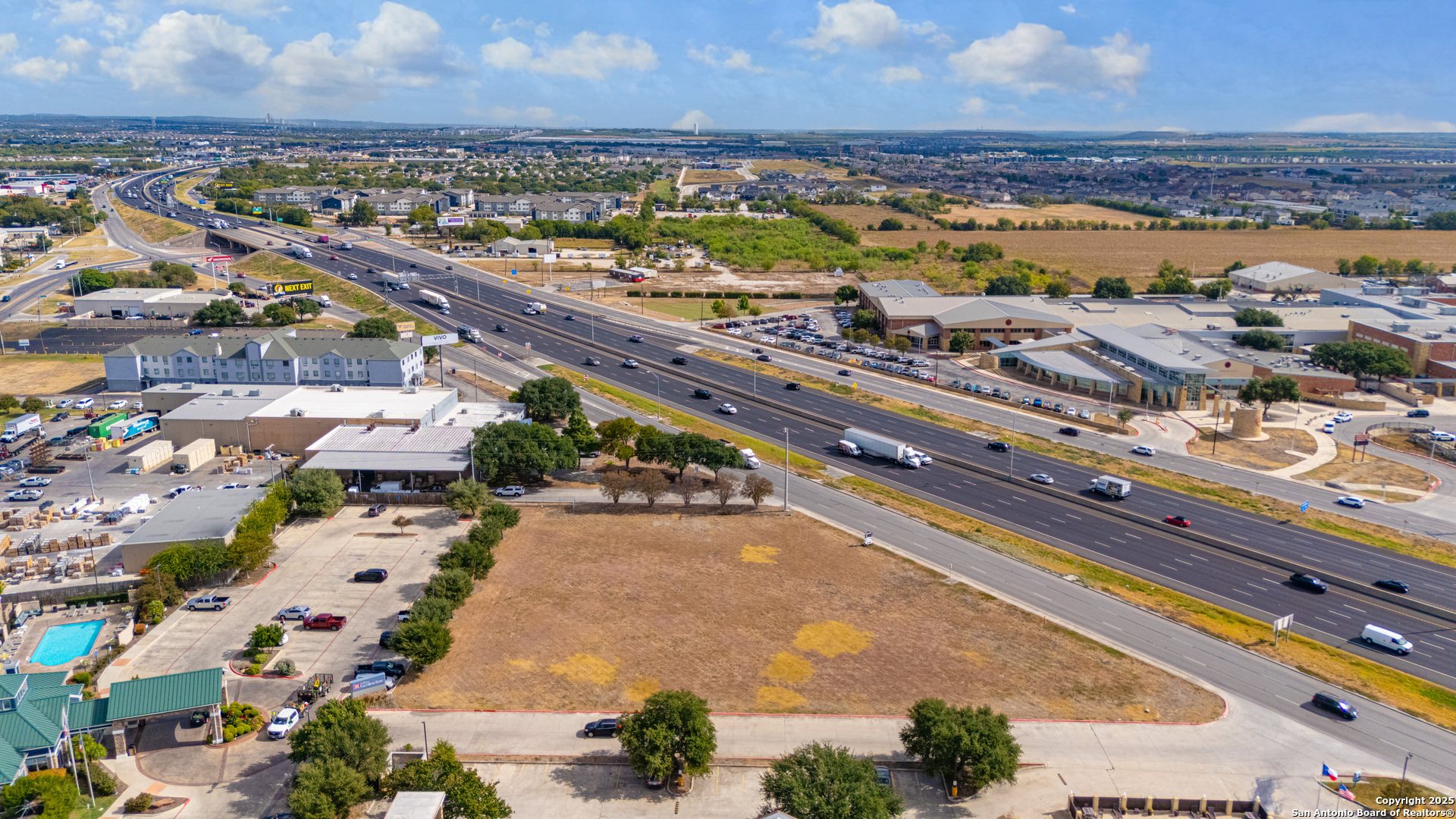 1501 N Business Ih 35 New Braunfels TX 78130