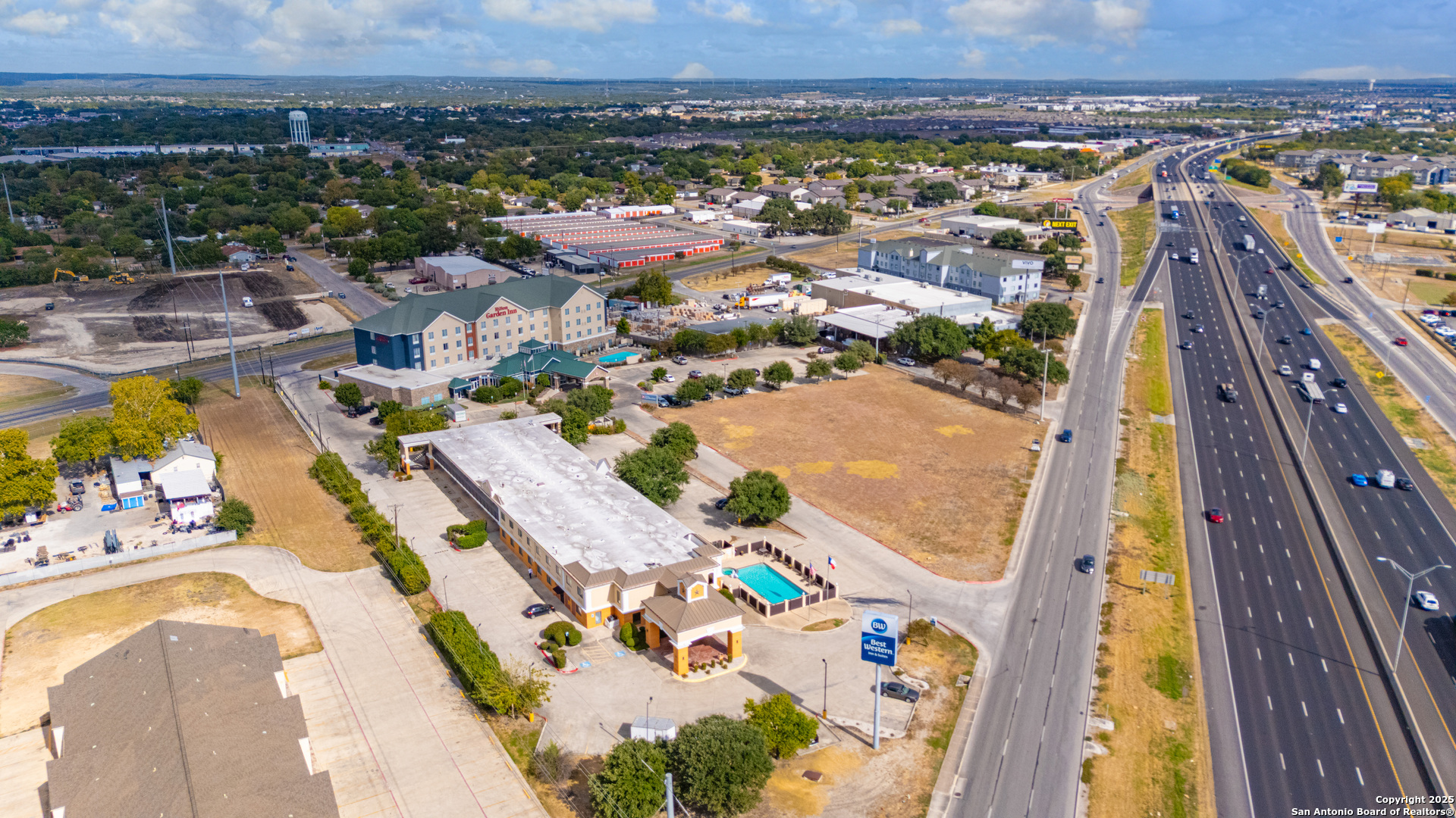 1501 N Business Ih 35 New Braunfels TX 78130