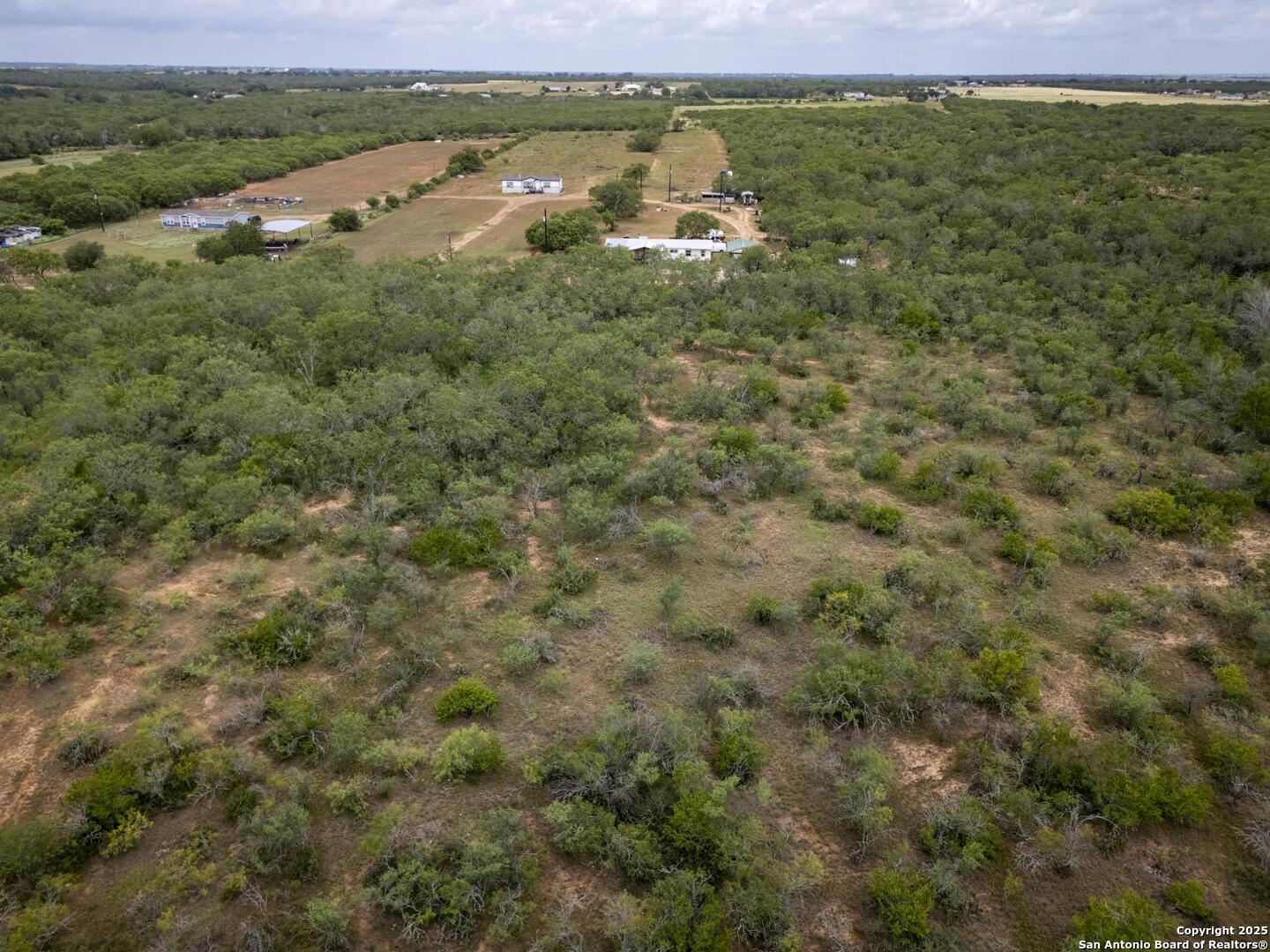 558 Ramos Lane Floresville TX 78114