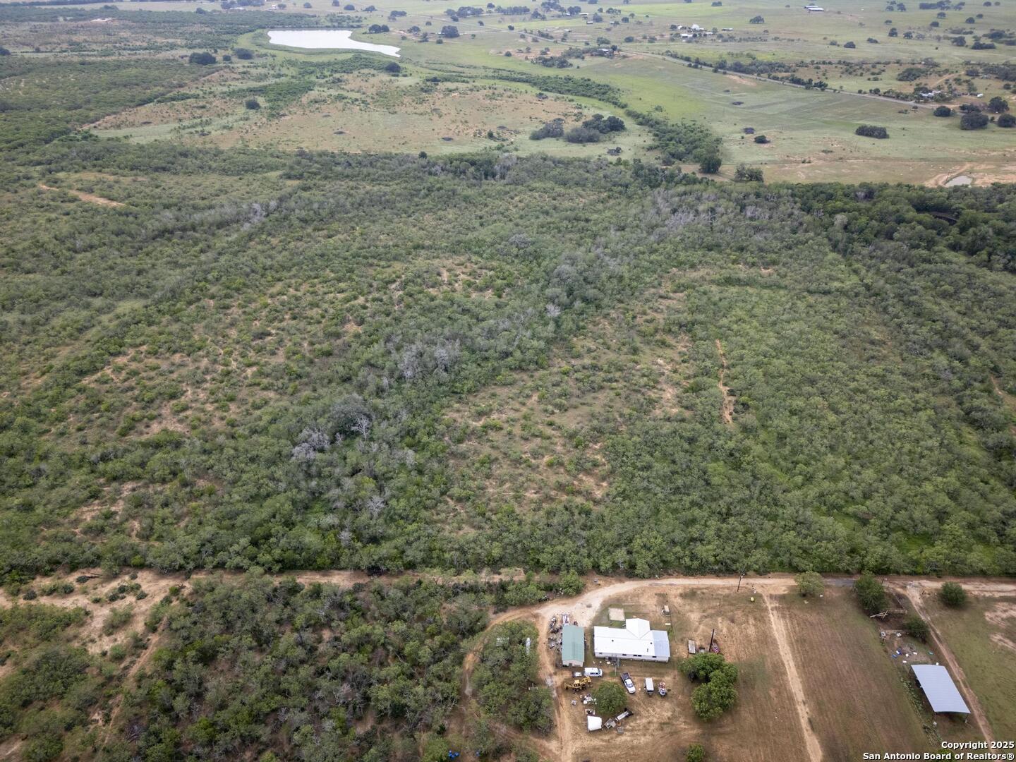 558 Ramos Lane Floresville TX 78114